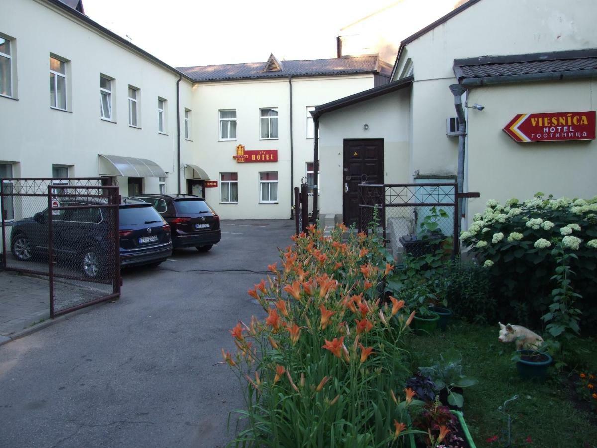 陶格夫匹尔斯 狮子座酒店 外观 照片